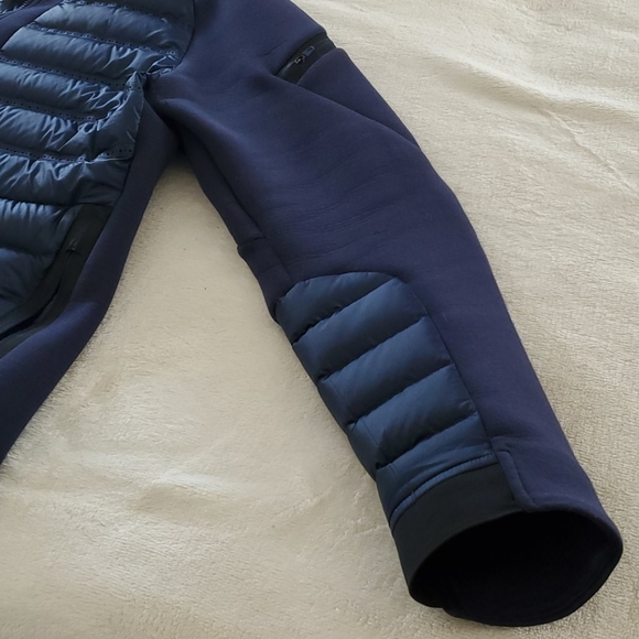 Nike - Picture 10 of 16